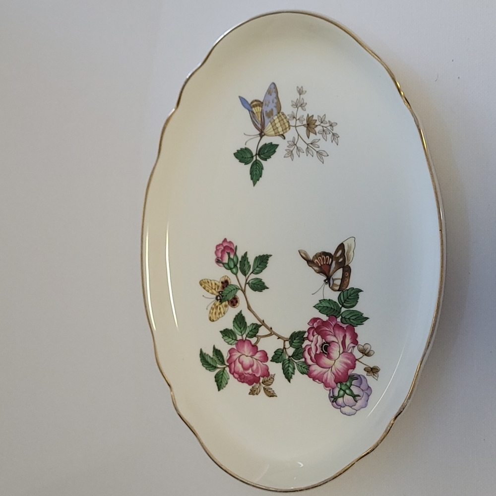 Wedgewood oval bone china
